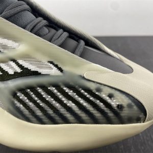 Adidas Yeezy 700 V3 "Fade Salt" - Image 4