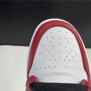 Air Jordan 1 Mid "Chicago" (2020) - Image 4
