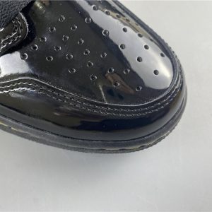 Air Jordan 1 Retro High "Black Metallic Gold" (2020) - Image 6