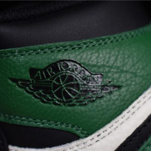 Air Jordan 1 Retro High "Pine Green" - Image 4