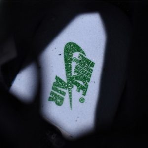 Air Jordan 1 Retro High "Pine Green" - Image 12