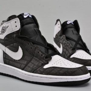 Air Jordan 1 Retro High "RE2PECT" (Derek Jeter) - Image 7