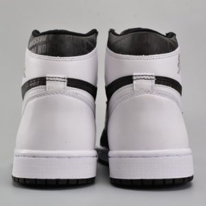 Air Jordan 1 Retro High "RE2PECT" (Derek Jeter) - Image 21
