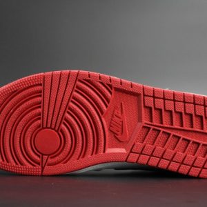 Air Jordan 1 Retro "Metallic Red" (2017) - Image 10