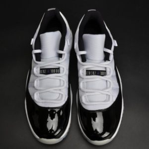 Air Jordan 11 Retro Low "Concord" - Image 9