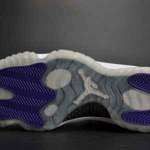 Air Jordan 11 Retro Low "Concord" - Image 22