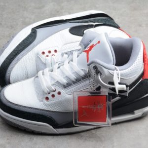 Air Jordan 3 Retro "Tinker Hatfield" - Image 4
