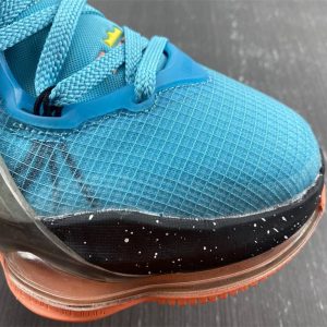 Nike LeBron 19 "Christmas" - Image 5
